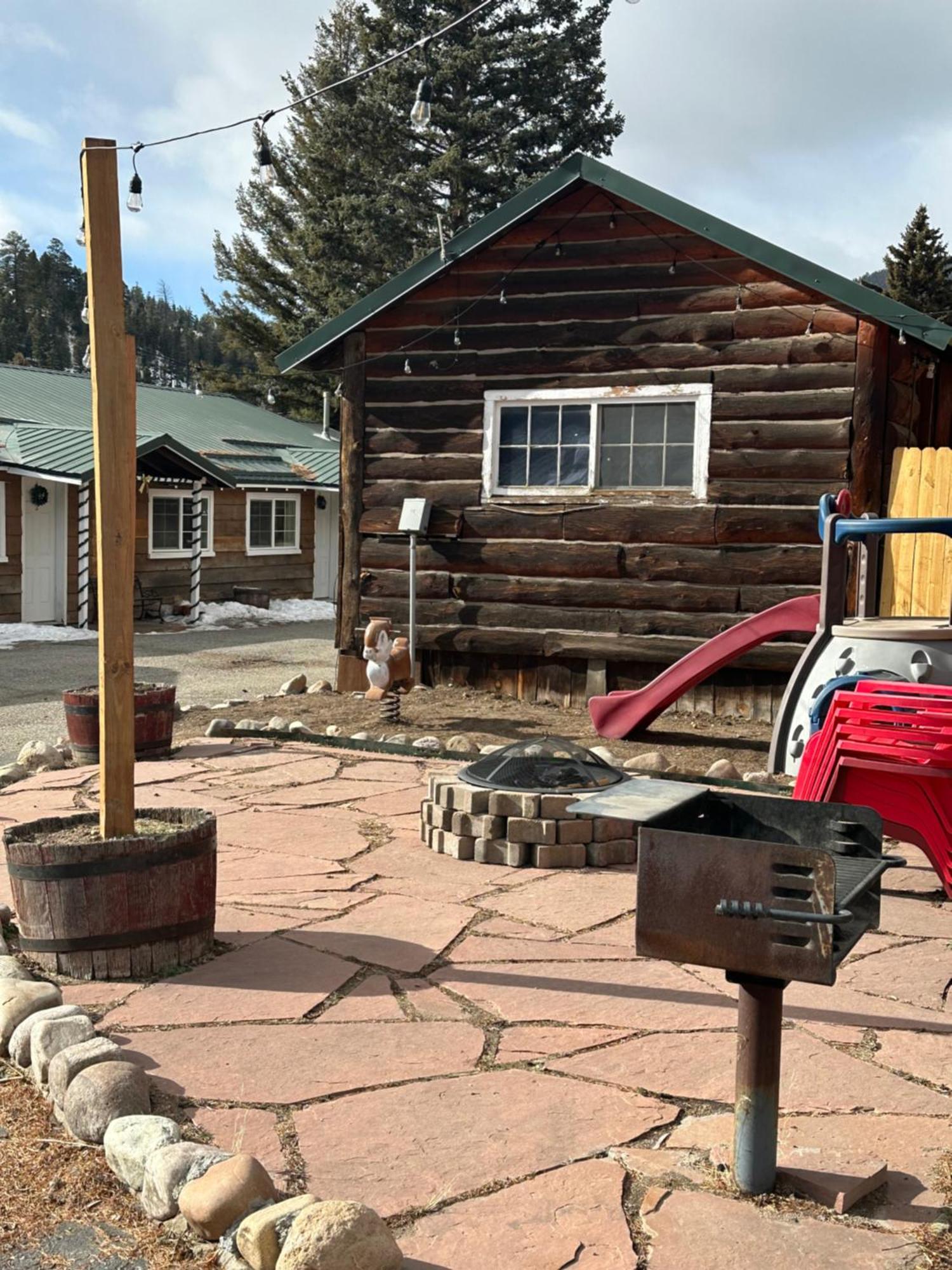 Deer Lodge Red River Bagian luar foto
